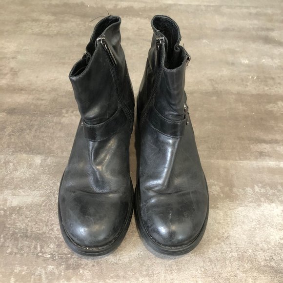 Aquatalia Black  Leather Ankle Boots - Picture 2 of 4